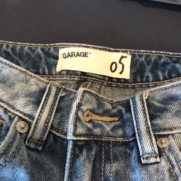 Jeans - Picture 2 of 3